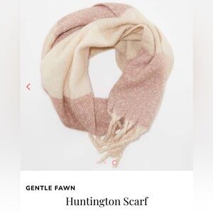 NWT Gentle Fawn Scarf